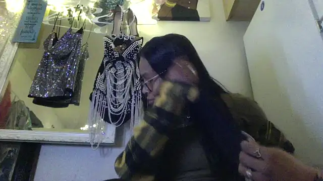 12InchesOfTransD Webcamshow
