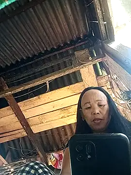 lylai18 Pertunjukan Webcam