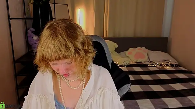 VioletDesiree live XXX chat