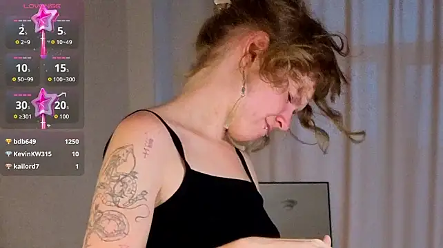 VioletDesiree's Live XXX Chat