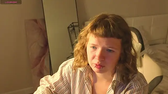 VioletDesiree Chat XXX live