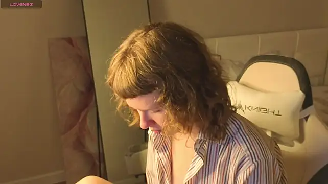 VioletDesiree's Live Chat Room