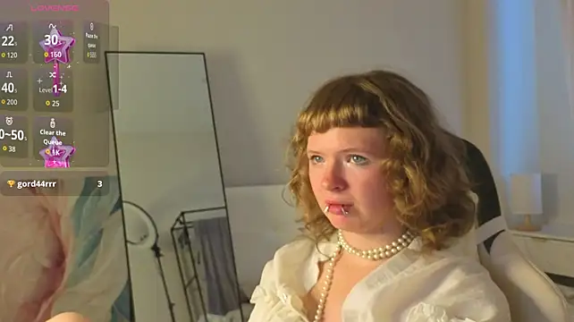 VioletDesiree's Live XXX Chat