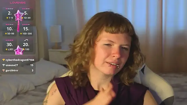 צ'אט XXX בשידור חי של VioletDesiree
