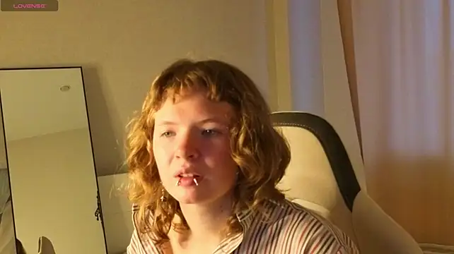 VioletDesiree Webcam-Show