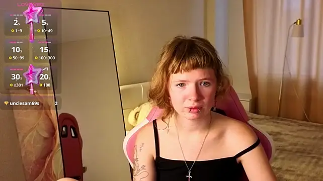 VioletDesiree's Webcam Show