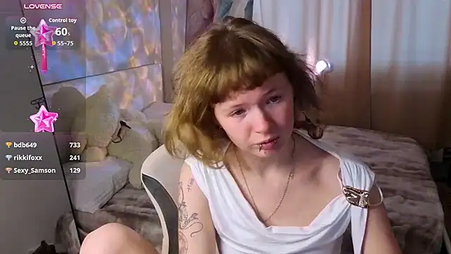 VioletDesiree Chat XXX in diretta