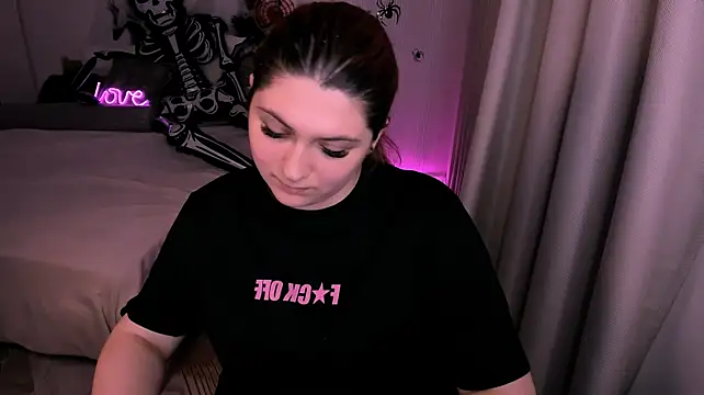 FieryMilena webcam show