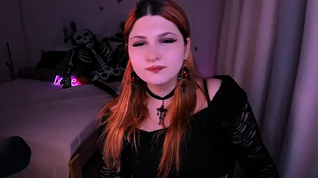 FieryMilena's Webcam Show
