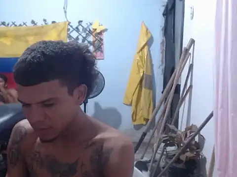 MASTER420TATTOn Webbikameraesitys