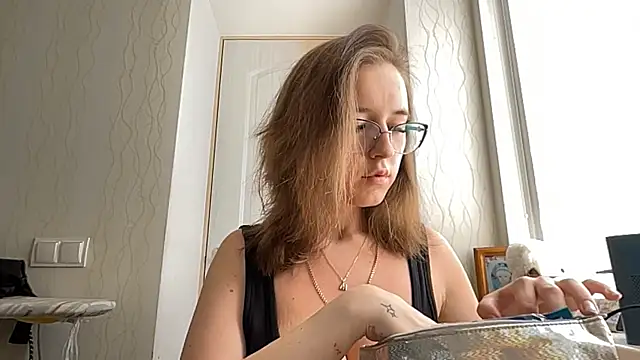 Mia_labs Live XXX Chat