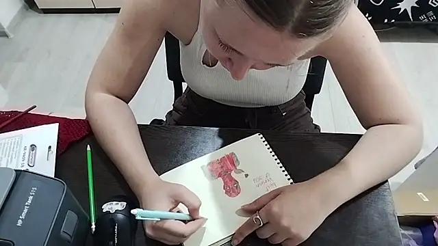 XXX chat uživo modela YadaSteiner