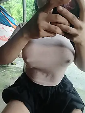 XXX chat uživo modela Nikky_NK