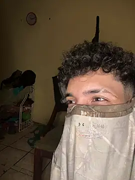 moisesc58 Show in webcam