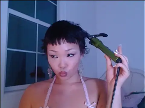 LLspinzz's Webcam Show