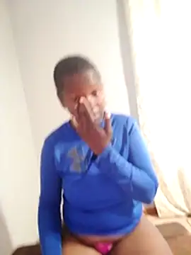 Pretty_Caramel91n Webbikameraesitys