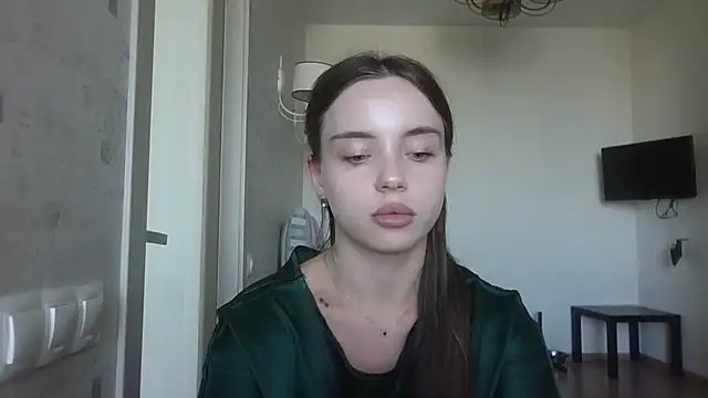 Show modela EmilliaMils na web-kameri