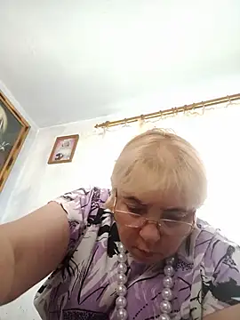 Elena_Beautiful784's Live XXX Chat