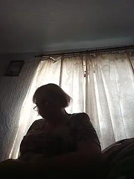 Phòng Chat Trực Tiếp Elena_Beautiful784