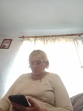 Chat +18 de Elena_Beautiful784 ao vivo