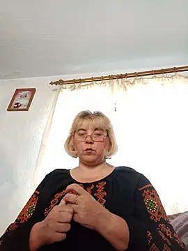 Elena_Beautiful784's Webcam Show
