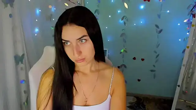 Show modela Star_Emily_ na web-kameri