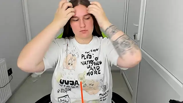 LunaVenom XXX чат на живо