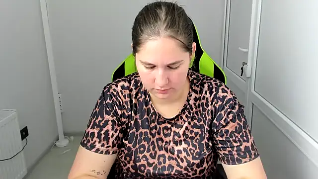 LunaVenom Adlı Modelin Canlı XXX Sohbeti