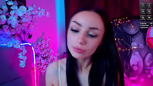 MayaPrattn Webbikameraesitys