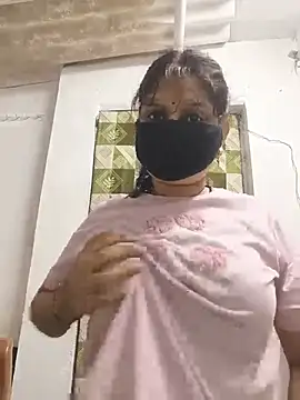 צ'אט XXX בשידור חי של pyasiibhabhi2