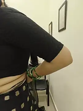 Chat XXX ao vivo de pyasiibhabhi2