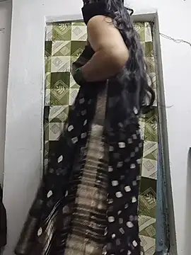 Chat +18 de pyasiibhabhi2 ao vivo