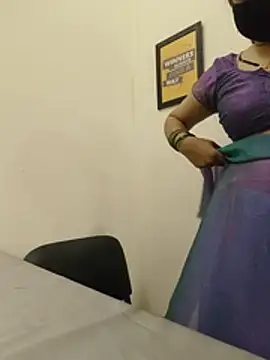 Chatroom XXX en direct de pyasiibhabhi2