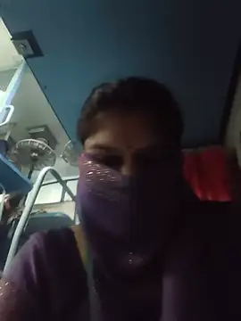Chat XXX ao vivo de pyasiibhabhi2