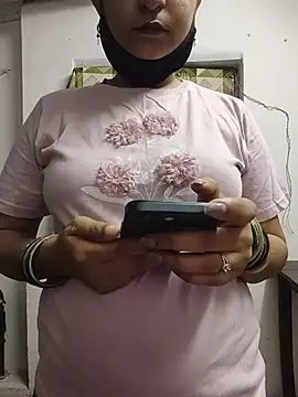 pyasiibhabhi2's Live XXX Chat