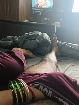 Show de SexyBhumii na webcam