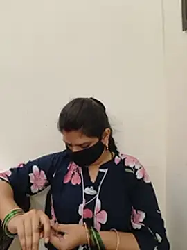 SexyBhumii's Live XXX Chat