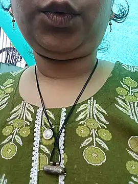 Živý XXX chat SexyBhumii