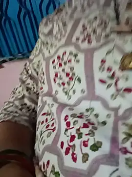SexyBhumii's Live XXX Chat