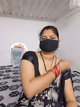 SexyBhumii live XXX chat