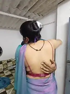 SexyBhumii's Live XXX Chat