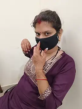 SexyBhumii's Live XXX Chat