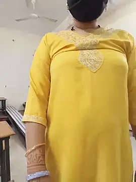 SexyBhumii's Live XXX Chat