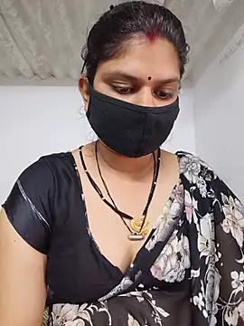 SexyBhumii 라이브 XXX 채팅