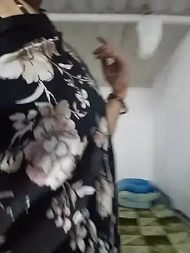 SexyBhumii Live XXX-Chat