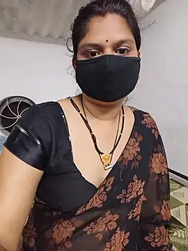 SexyBhumii – Naživo XXX chat