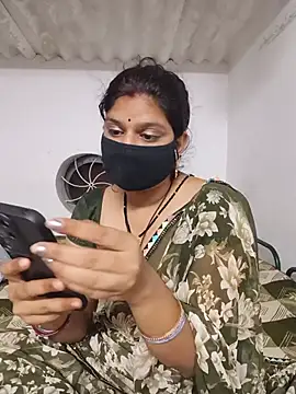 SexyBhumii's Live XXX Chat