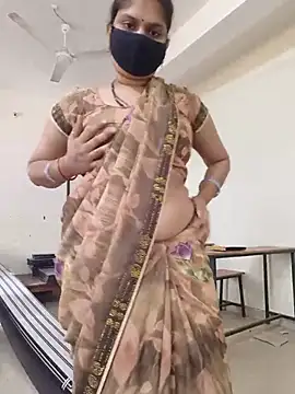 SexyBhumii Chat XXX live