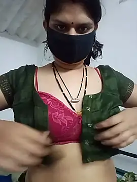 SexyBhumii Live XXX-chat