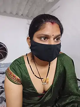 SexyBhumii live XXX chat